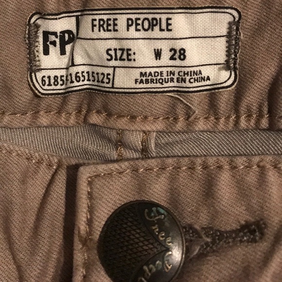 NWT Free People ripped knee skinny jeans - Picture 4 of 5